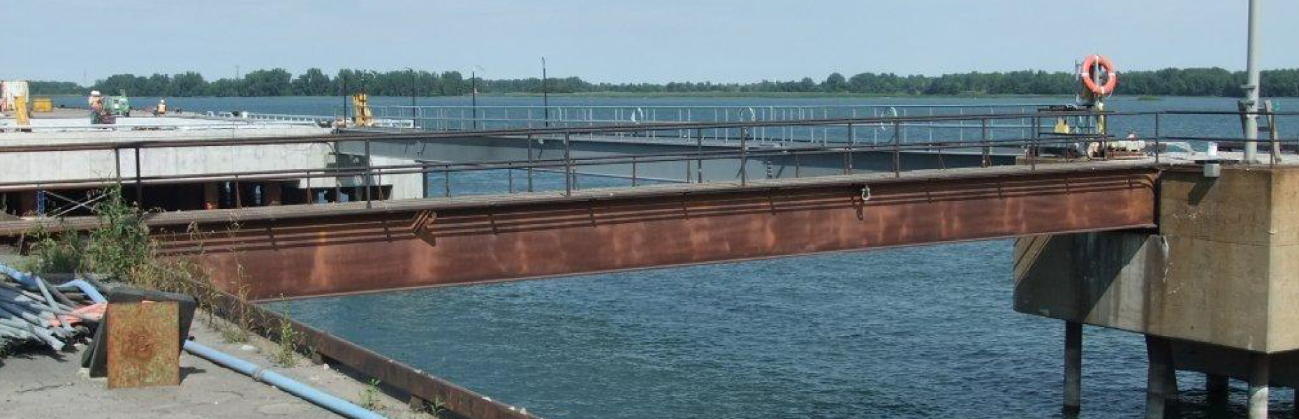 Galvanizing - Walkway St-Bruno